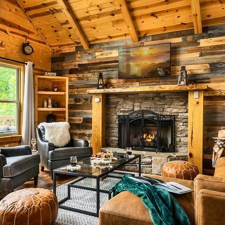 Mountainside - New Luxury Cabin-Fire Table-Hot Tub-3 Pools-Ps5-Bears Gatlinburg Zewnętrze zdjęcie
