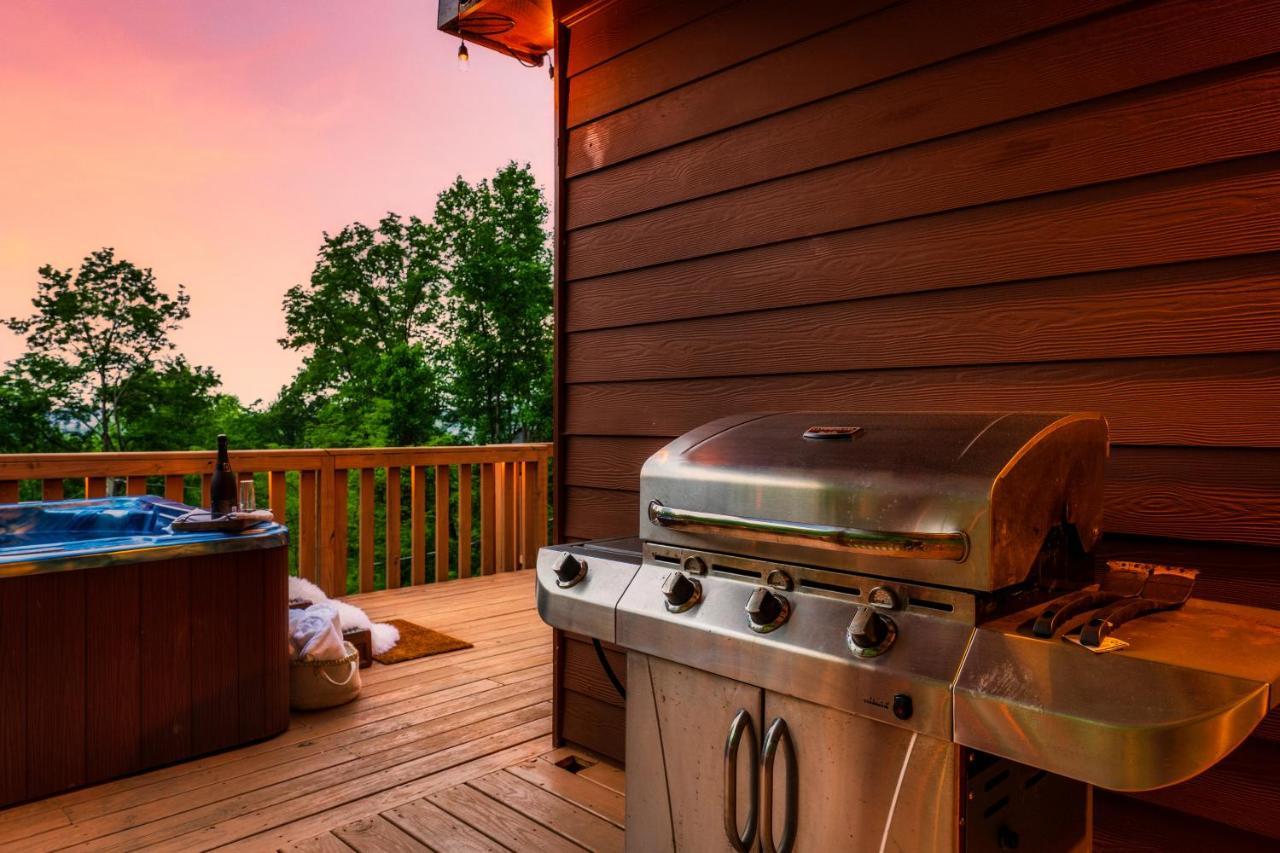 Mountainside - New Luxury Cabin-Fire Table-Hot Tub-3 Pools-Ps5-Bears Gatlinburg Zewnętrze zdjęcie