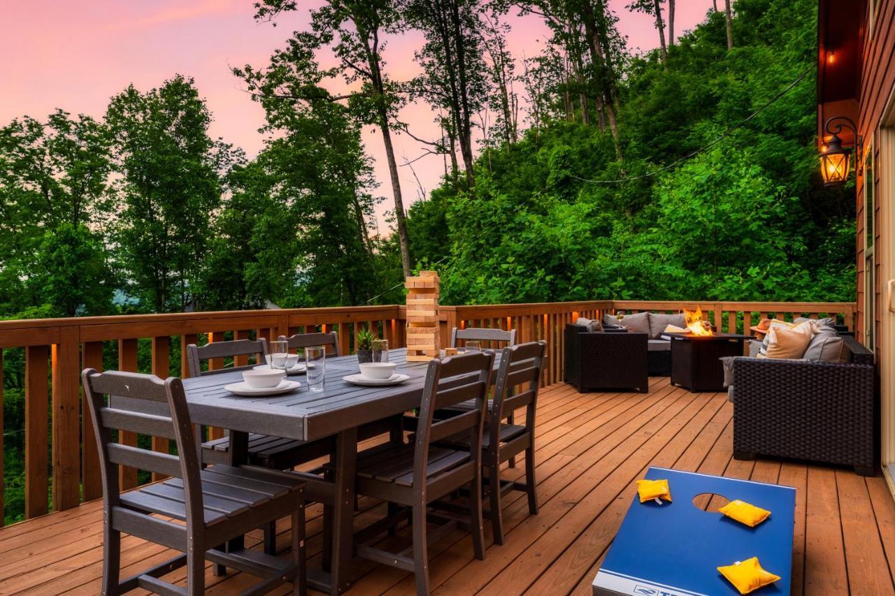 Mountainside - New Luxury Cabin-Fire Table-Hot Tub-3 Pools-Ps5-Bears Gatlinburg Zewnętrze zdjęcie